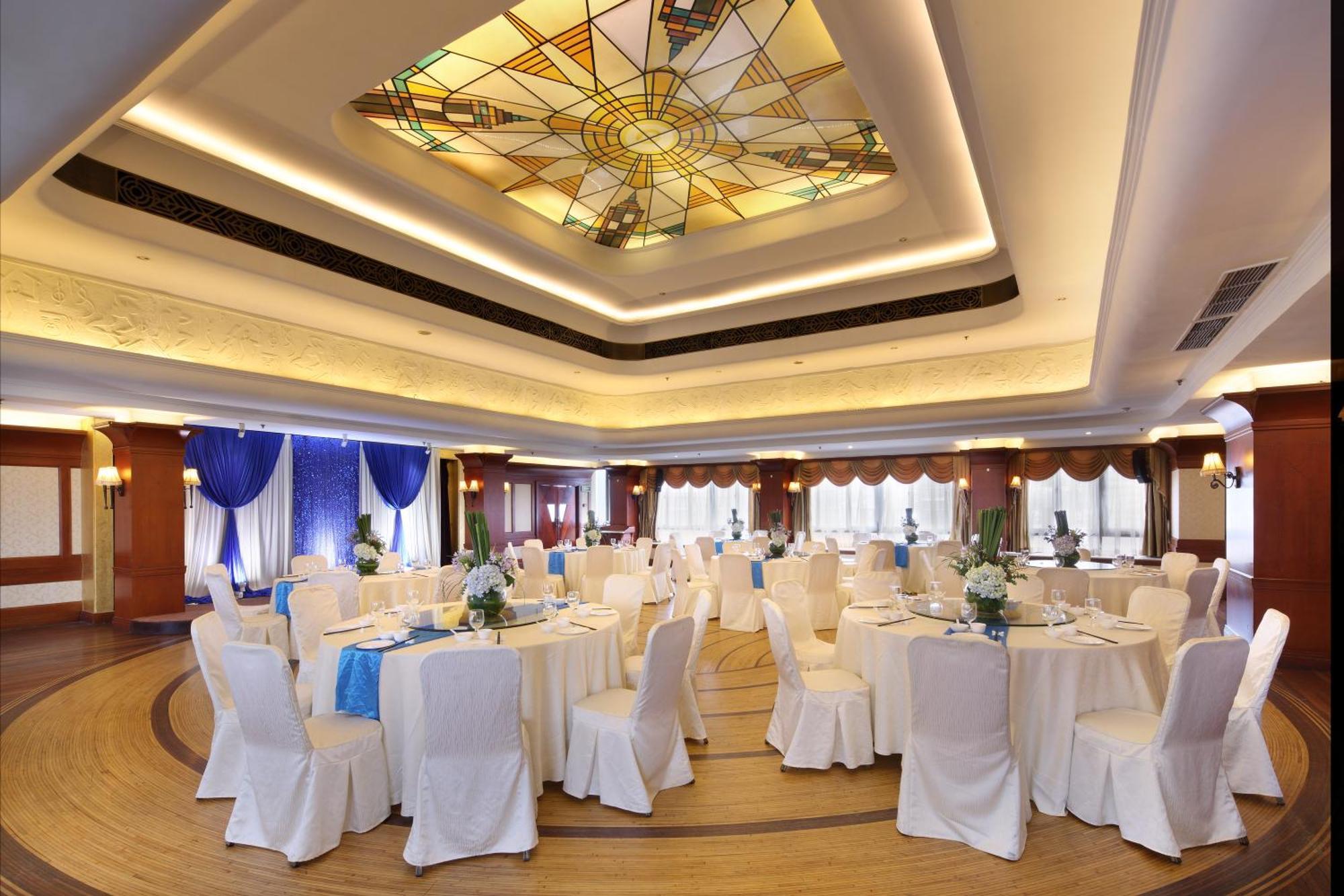 Jin Jiang Park Hotel Шанхай Экстерьер фото