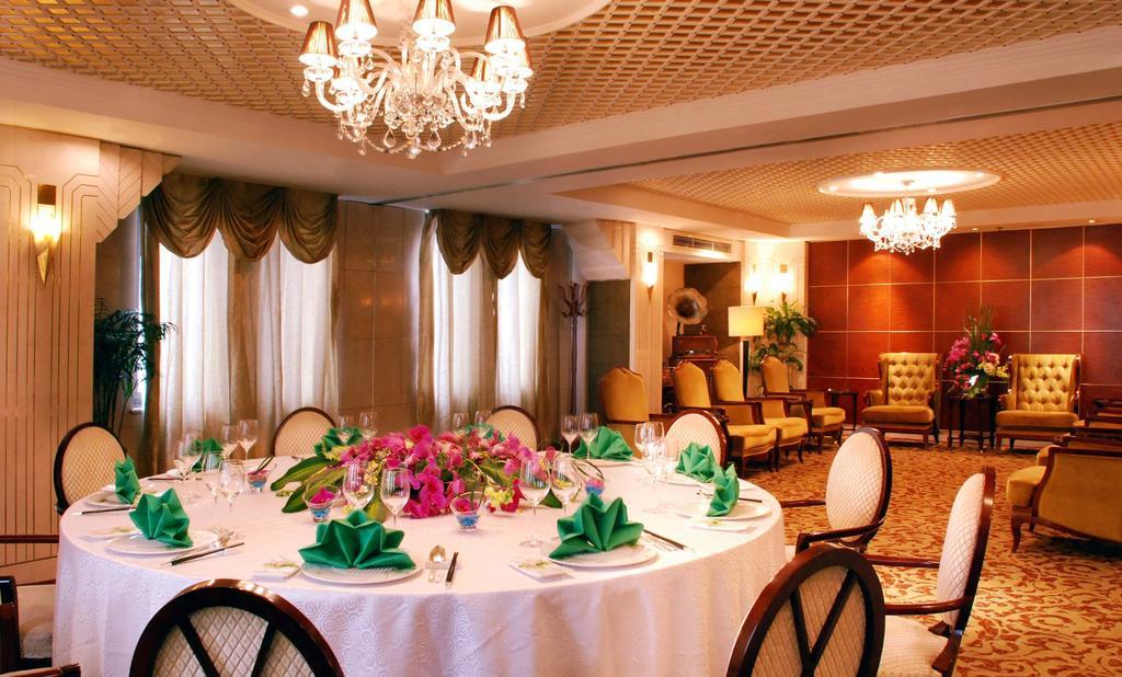 Jin Jiang Park Hotel Шанхай Экстерьер фото